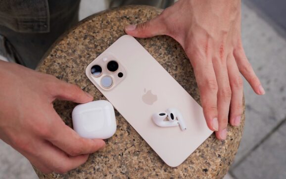 iPhone 16 Pro Max và loạt sản phẩm giảm giá mùa lễ 30/4 tại Di Động Việt