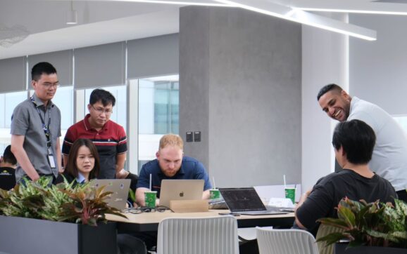 3 - Nhóm Kỹ sư phần mềm, Kỹ sư kiểm thử, và Quản lý sản phẩm tại Katalon.