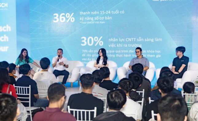 Bosch chia sẻ kinh nghiệm với sinh viên tại Bosch Tech Tour 2025