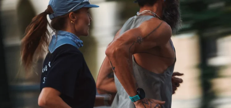 Suunto giới thiệu đồng hồ Suunto Race 2 và tai nghe Wing 2: hướng tới trải nghiệm luyện tập hiệu quả và an toàn hơn