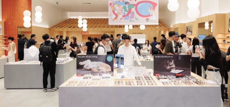 JINS mở thêm hai cửa hàng mới tại TP.HCM