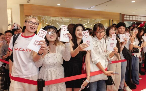 JINS khai trương cửa hàng đầu tiên tại Việt Nam tại Saigon Centre