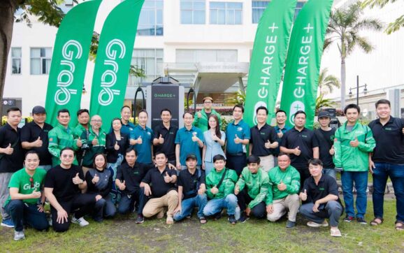 Grab và Charge+ hợp tác phát triển mạng lưới trạm sạc xe điện tại Việt Nam