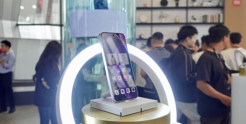 REDMI Note 15 Series ra mắt tại Việt Nam: lần đầu có chuẩn độ bền REDMI Titan, camera 200MP, pin 6.580mAh