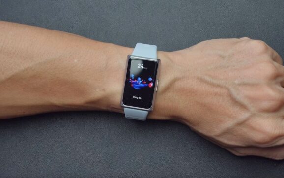 Huawei Band 11 Pro và Huawei Band 11: Khác biệt lớn nằm ở đâu?