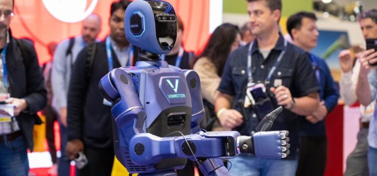 Qualcomm tăng tốc đầu tư tại Việt Nam: Mở rộng từ AI, 6G đến robot