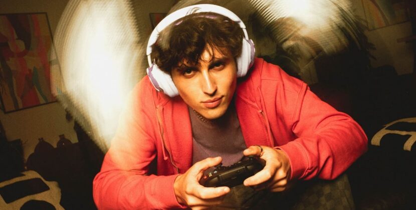JBL giới thiệu thế hệ tai nghe gaming Quantum mới, bổ sung pin thay nóng và âm thanh không gian