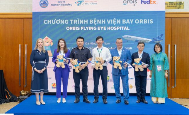 FedEx đưa Bệnh viện Bay Orbis trở lại Việt Nam, mở rộng cơ hội chăm sóc mắt cho người dân