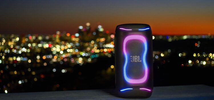 JBL ra mắt PartyBox 330 và PartyBox 130, tích hợp AI Sound Boost cho bữa tiệc