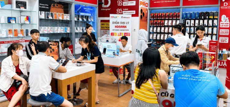 iPhone 18 bắt đầu nhận đặt trước tại Di Động Việt, hỗ trợ đến 10 triệu đồng