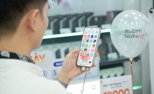 Tín đồ công nghệ hào hứng trải nghiệm REDMI Note 17 series tại Di Động Việt