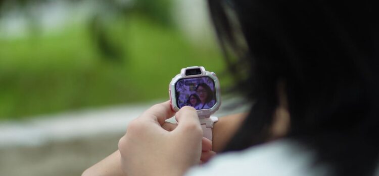 Huawei Watch Kids X1: Chiếc đồng hồ trẻ em nhiều tính năng đến bất ngờ