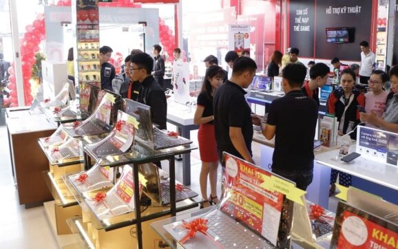 FPT Shop giảm giá đến 50% nhiều sản phẩm dịp 20/10