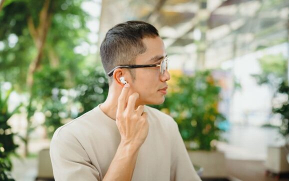 Huawei FreeBuds Neo review: Tai nghe nhỏ gọn, độc đáo và hợp với nhạc trẻ