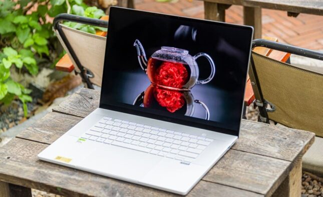 ASUS mở bán ProArt P16 giá gần 195 triệu đồng, hướng đến xử lý AI ngay trên laptop
