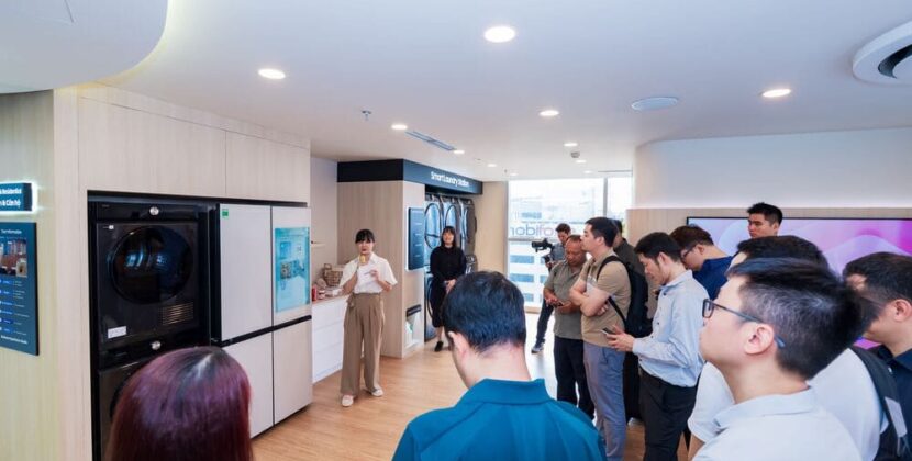 Tủ lạnh Samsung có thể gợi ý món ăn từ thực phẩm sẵn có, điều hòa tự điều chỉnh theo giấc ngủ